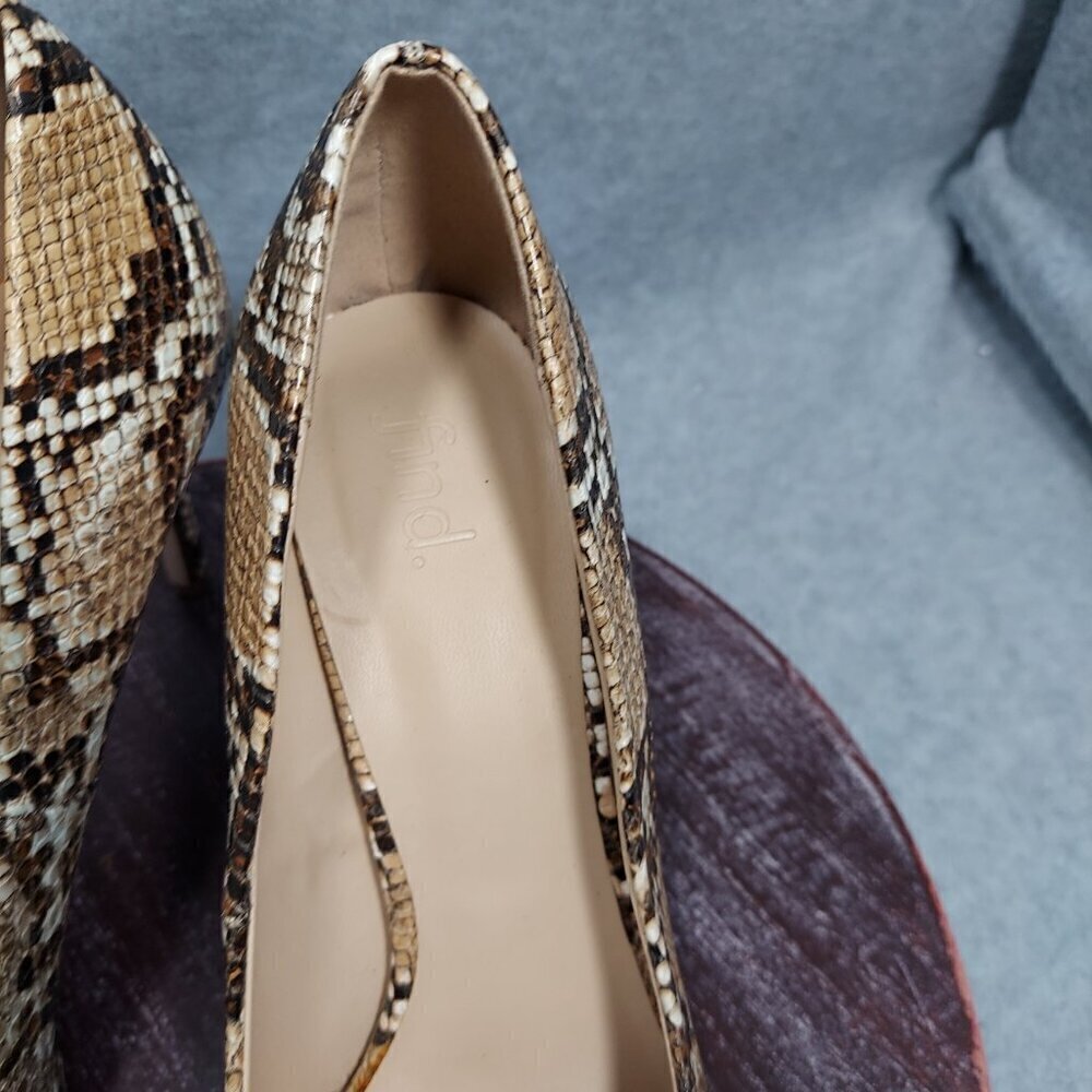 Wild Diva Lounge Snakeskin High Heel size 10.5 - Picture 7 of 8
